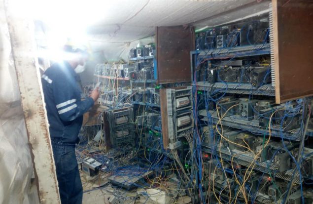 شناسایی یک واحد غیر مجاز استخراج ارز دیجیتال در شهرک صنعتی چناران