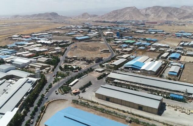 بحران نیروی کار متخصص در شهرک صنعتی چناران؛ زنگ خطری برای توسعه و لزوم اقدام فوری مسئولین
