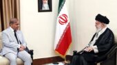تاکید رهبر انقلاب در دیدار نخست وزیر پاکستان: لزوم اقدامات تاثیرگذار برای متوقف کردن جنایات در غزه