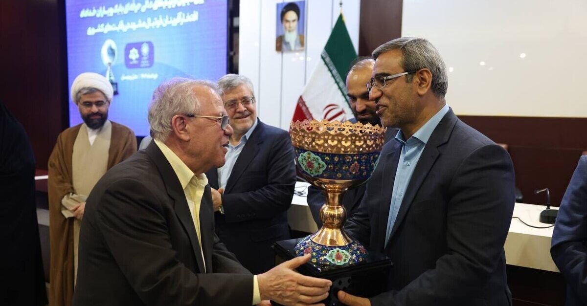 خیز شرکتهای معدنی برای تشکیل تیم لیگ برتری فوتبال در مشهد