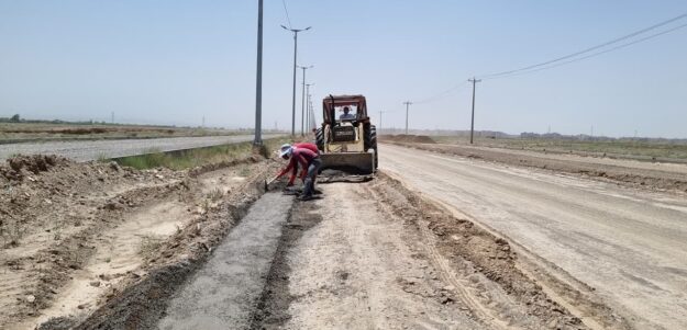 اجرای زیرسازی آسفالت در بلوار کشاورز گلبهار