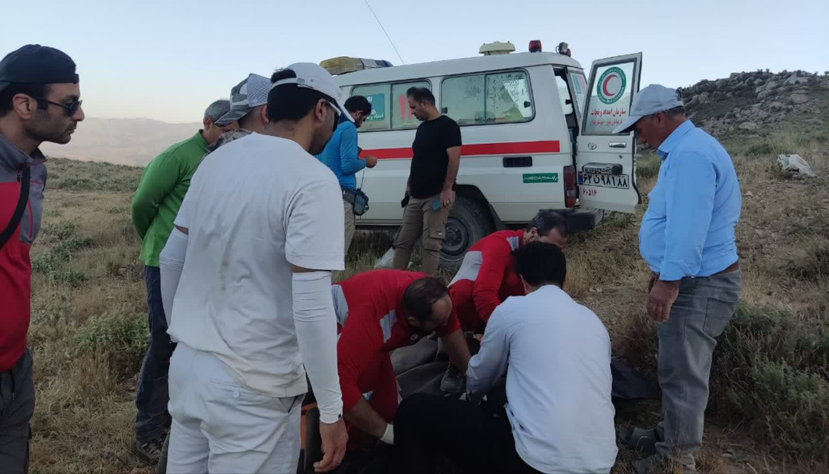 سقوط مرگبار پاراگلایدر در ارتفاعات یک روستای چناران