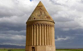 چناران، یکی از مقاصد محبوب گردشگران خارجی در خراسان رضوی
