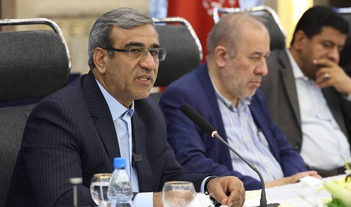 استاندار خراسان رضوی: چالشهای امروز، نتیجه تصمیمات سیاسی در حوزه اقتصاد است