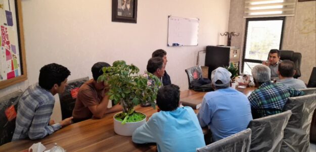 حل اختلافات مربوط به جواز مرتع روستای آبقد در جلسه‌ای با حضور معاون فرماندار گلبهار