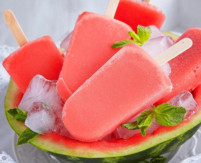 طرز تهیه یخمک هندوانه برای کودکان در تابستان گرم