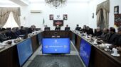 عارف: می‌توانیم در کاربرد صلح‌آمیز فناوری هسته‌ای به کشورهای جهان کمک کنیم
