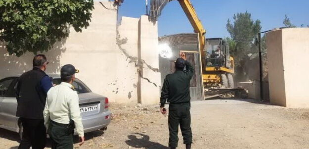 بزرگترین انشعاب غیر مجاز آب در خراسان رضوی شناسایی شد