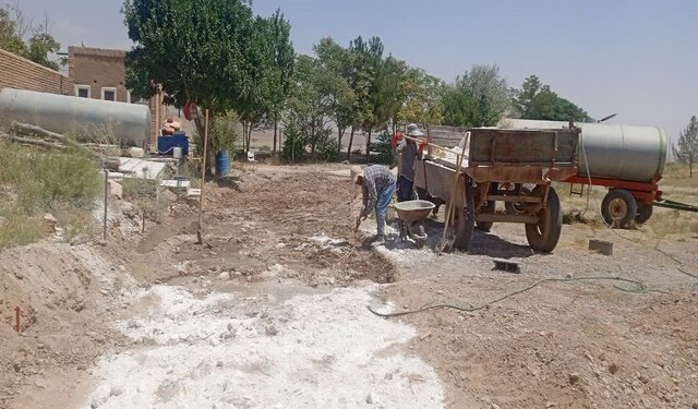 شروع فاز دوم محوطه‌سازی برج تاریخی رادکان چناران در مرداد ۱۴۰۴