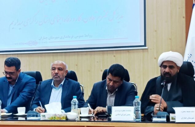 حمایت از بیمه خادمان مساجد و رفع آسیب‌های اجتماعی باید در اولویت باشد