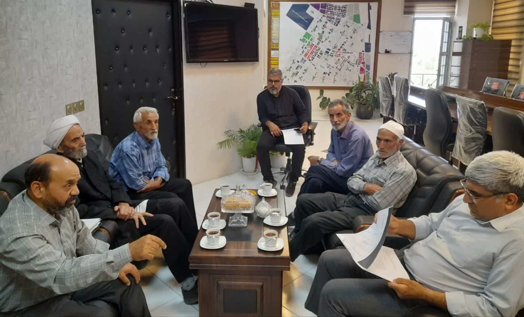 بررسی مشکلات توزیع آب کشاورزی در روستای اسجیل گلبهار