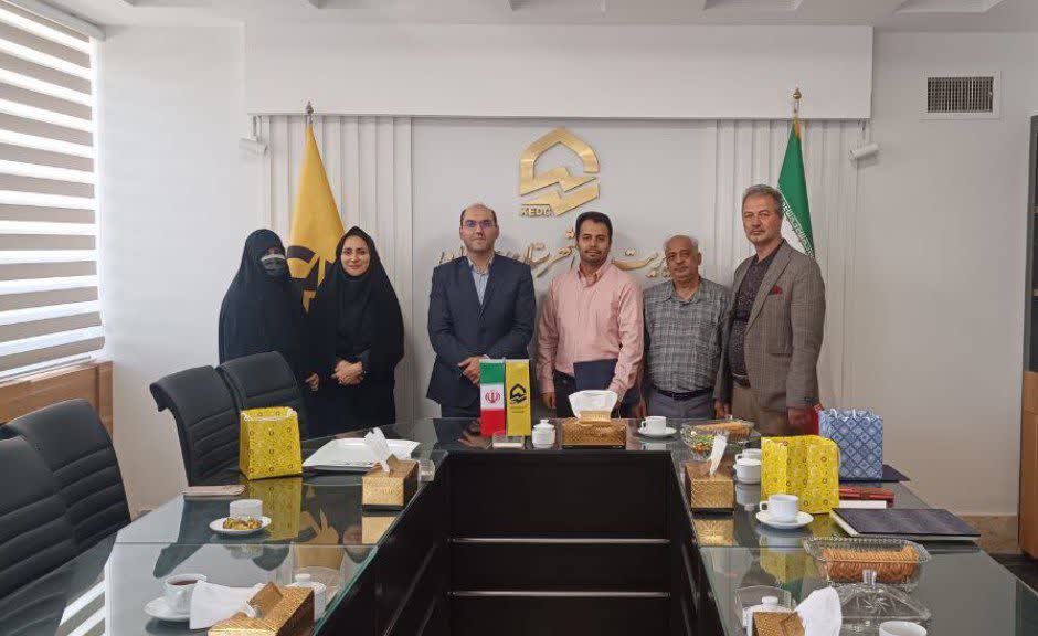 گرامیداشت هفته خبرنگار در شرکت توزیع برق شهرستان چناران