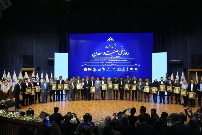 تاکید فعالان اقتصادی خراسان رضوی بر همکاری برای حل چالشهای صنعت