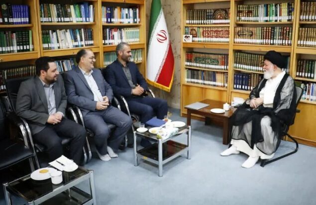 آیت‌الله علم‌الهدی: خراسان رضوی نیازمند یک تیم فوتبال پایدار و قدرتمند است