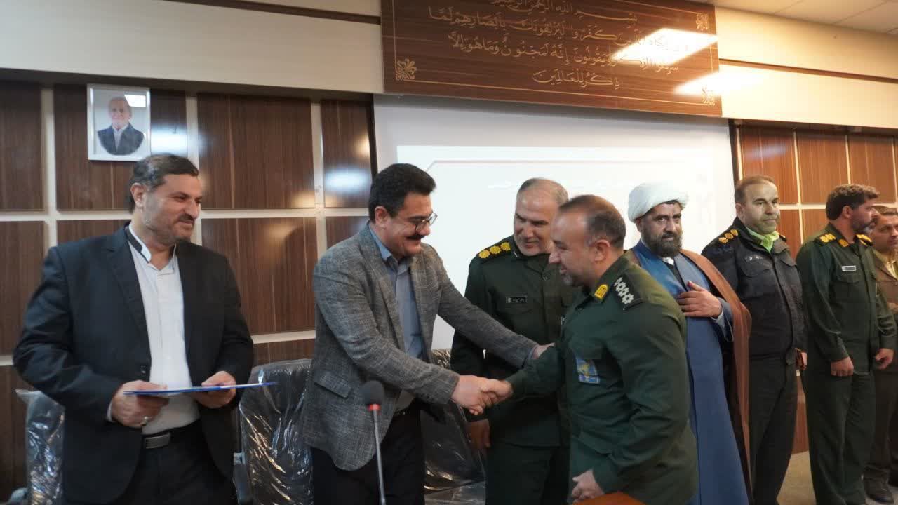 تأکید فرماندار چناران بر نقشآفرینی بسیج در حل مسائل شهرستان