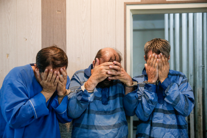 انهدام باند کلاهبرداری ۳۰۰ میلیاردی پیشفروش خودرو/ متهم اصلی در زاهدان دستگیر شد