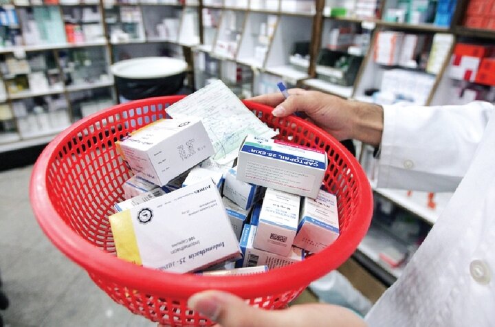 تعرفههای پزشکی واقعی نیست/ گرانی دارو ارتباطی به جامعه پزشکی ندارد