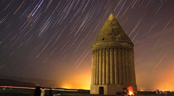 راز ساعت خورشیدی رادکان؛ تنها تقویم سنگی جهان که اول دی سخن میگوید