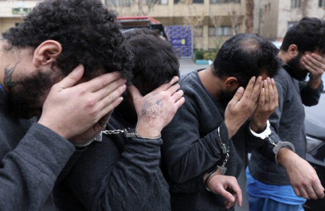 باند زورگیران تلفن همراه در مشهد متلاشی شد