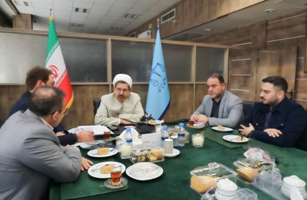 حضور اتباع خارجی در کشور باید قاعدهمند و تابع قانون باشد