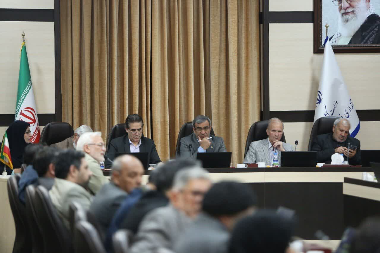 وقتی مردم در سختی معیشت هستند، بعضی هزینهها برایشان قابلقبول نیست