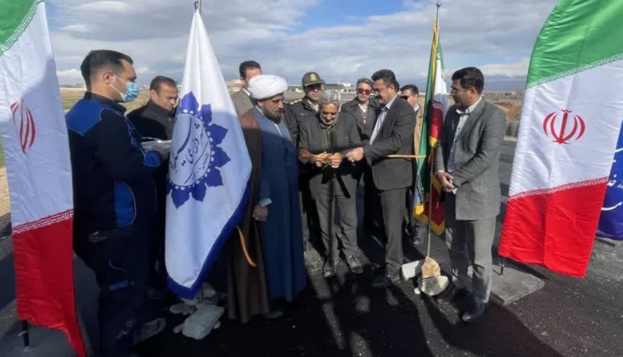 آیین افتتاح و کلنگ زنی از طرحهای عمرانی و خدماتی شهرداری سیدآباد به صورت تجمیعی با اعتباری بالغ بر ۷۰ میلیارد تومان