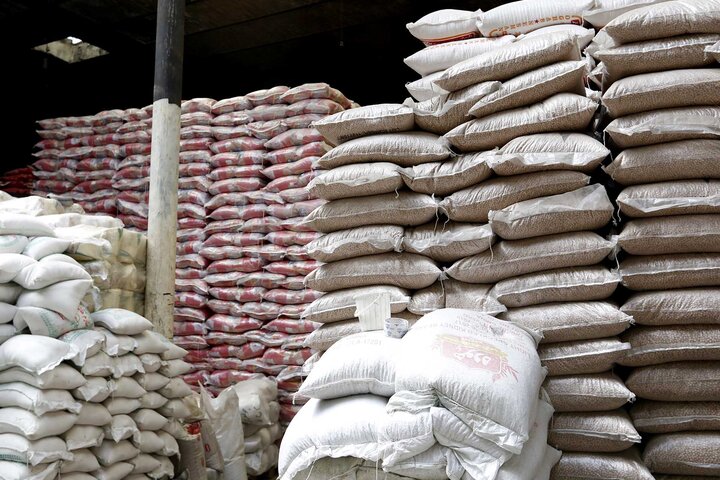 ذخایر کالاهای اساسی خراسان رضوی در اوج است/ انبارها برای تنظیم بازار پر شدند