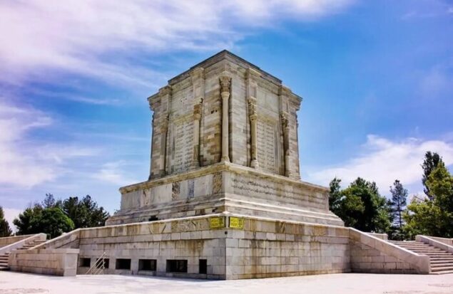 تعطیلی آثار تاریخی و مجموعههای فرهنگی خراسان رضوی تا پایان جنگ