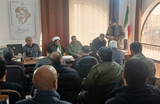 جلسه هماندیشی اصناف، بازاریان و مسئولین شهرستان گلبهار؛ تجدید بیعت اصناف و بازاریان با آرمانهای انقلاب