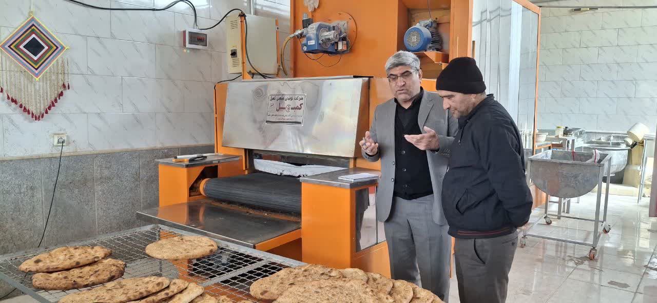 تأکید بر ارتقاء کیفیت نان و تسریع در خدماترسانی به مردم در نظارت سرزده فرماندار گلبهار از نانواییها