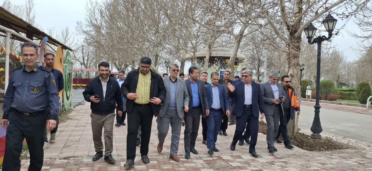 بازدید فرماندار گلبهار از پارک سنجاقک و بررسی روند ارائه خدمات نوروزی به شهروندان و مسافران
