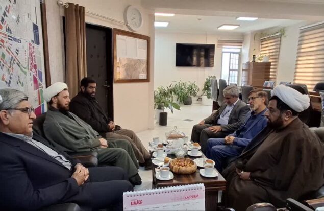 نشست هماندیشی فرماندار، امامجمعه و مدیران گلبهار در راستای تقویت حضور مردمی و حفظ وحدت در صحنه