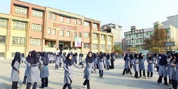 مدیر آموزش و پرورش چناران: بزرگترین آسیب جنگ تحمیلی متوجه حوزه دانشآموزی است