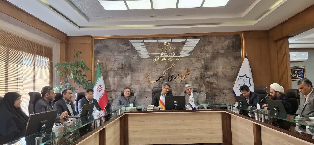 نشست فرماندار گلبهار با شهرداران برای تعیین فضاهای تبلیغات انتخاباتی برگزار شد