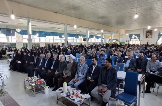 مراسم تجلیل از معلمان و فرهنگیان شهرستان گلبهار در اردوگاه شهید بهشتی گلمکان