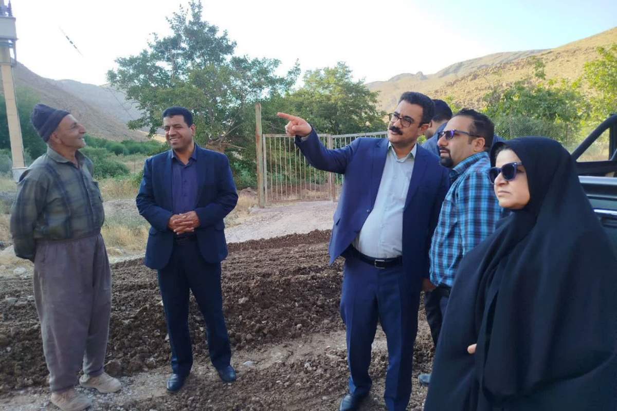 پیشرفت عملیات اجرایی پروژه راه روستایی گروه چناران با مشارکت مردم و اعتبارات دولتی