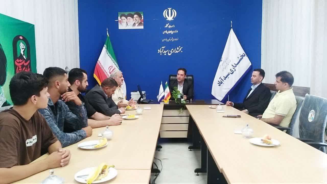 کوکو در مهد پهلوانی‌ و قهرمانیها